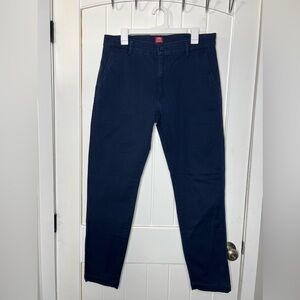 Levi’s XX  Navy Blue Chino Standard Paper  33 X 32